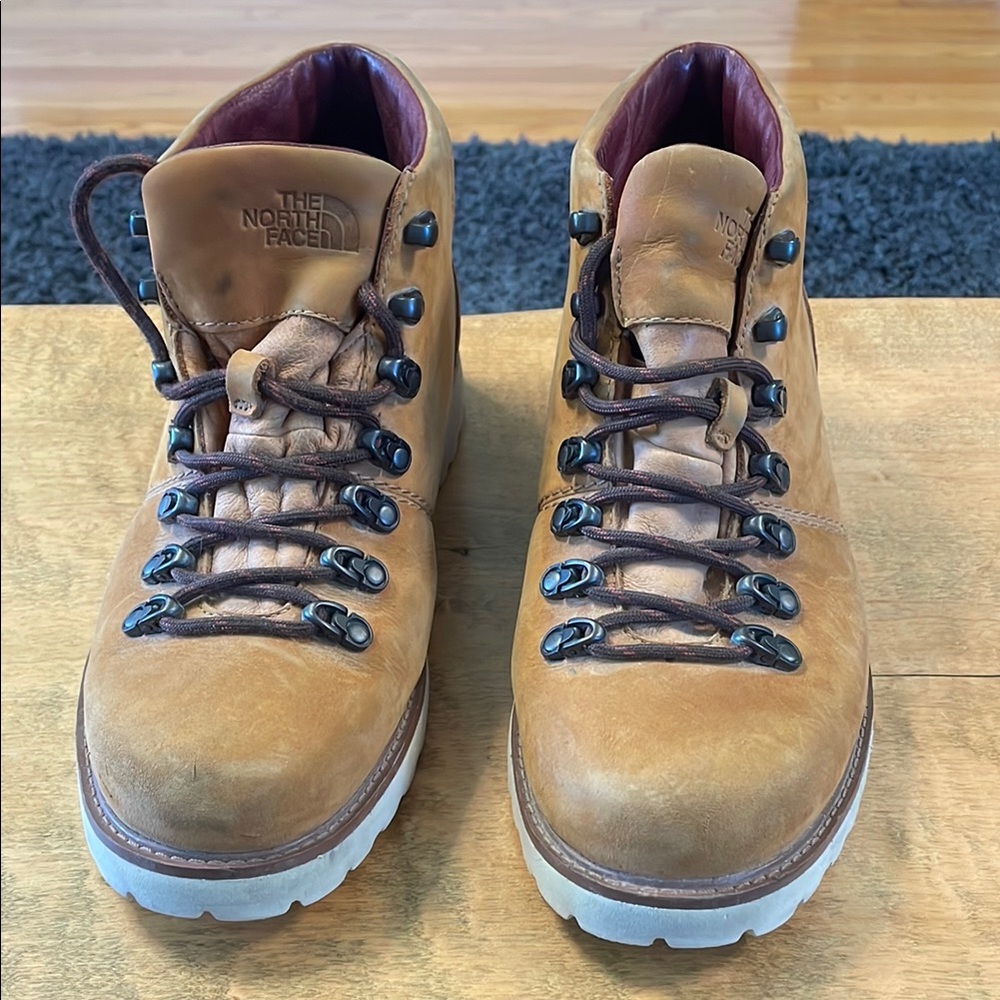 The North Face Brown Hiking Boots with Durable Rubber Sole